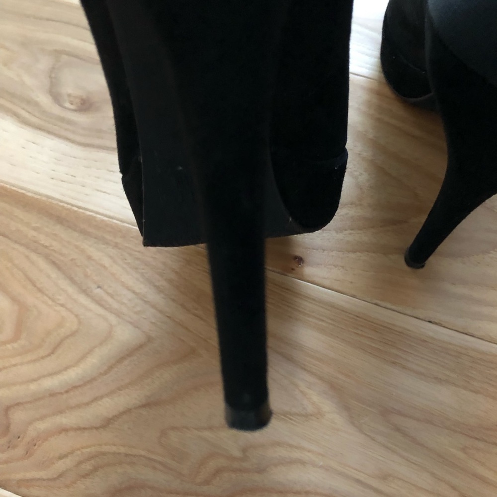 Stuart Weitzman Ankle Boots Booties (Like New) - image 7